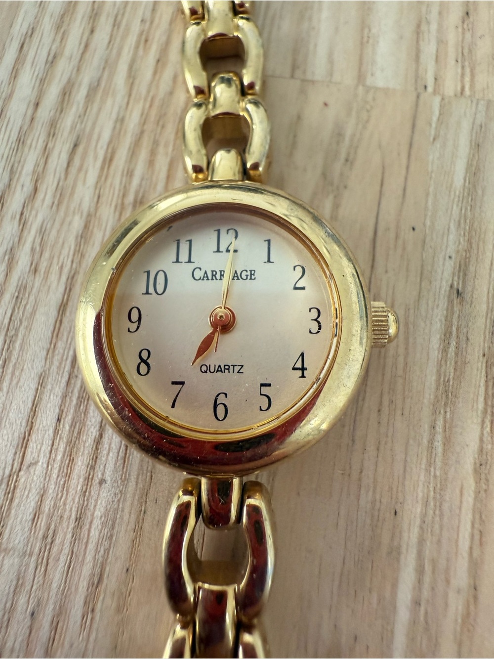 Carriage by Timex ladies round gold tone watch NEW BATTERY